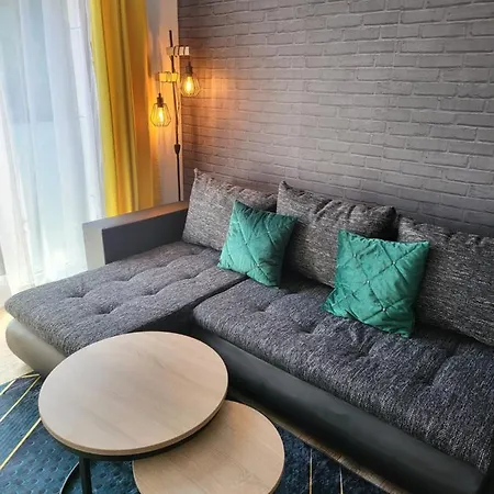 Moon Хостел Познань