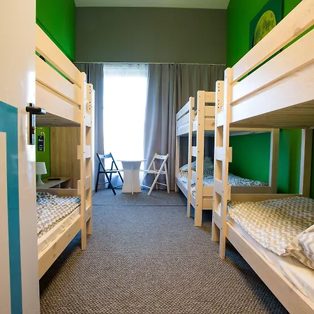 Moon Хостел Познань