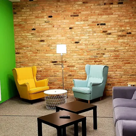 Moon Auberge de jeunesse Poznań